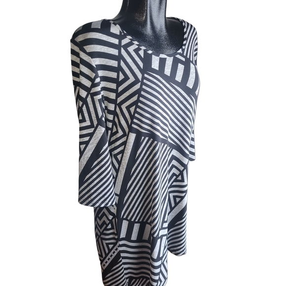 Victoria Collection Black and Grey Abstract Print Tunic L - Picture 3 of 7